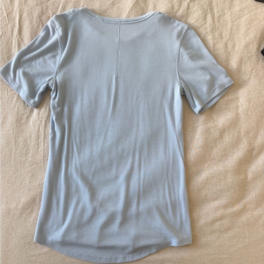 Lululemon Hold Tight Short Sleeve Tee - Picture 2 of 4
